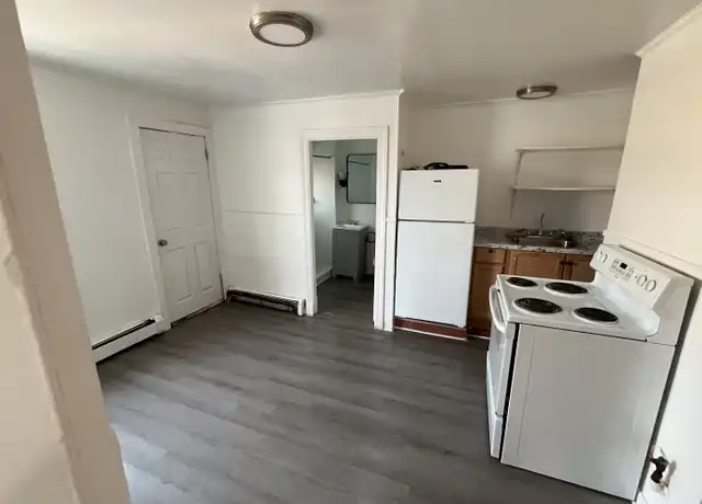 Property at 68 Howe St Unit 3L, Lewiston, ME, 04240, 2 beds, 1 bath, [object Object]