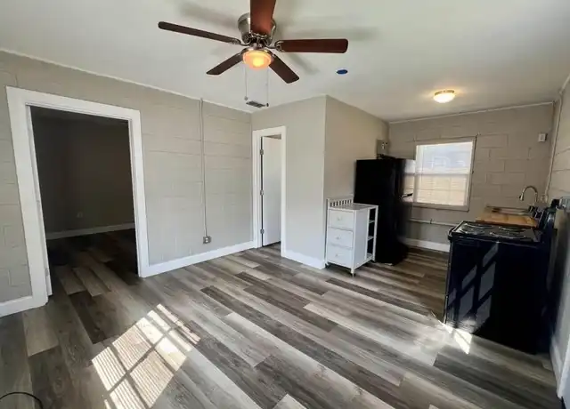 Property at 2405 Bullington St, Wichita Falls, TX, 76301, 1 bed, 1 bath, [object Object]