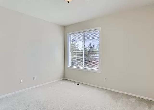 Photo of 15060 NW Fawnlily Dr, Portland, OR 97229