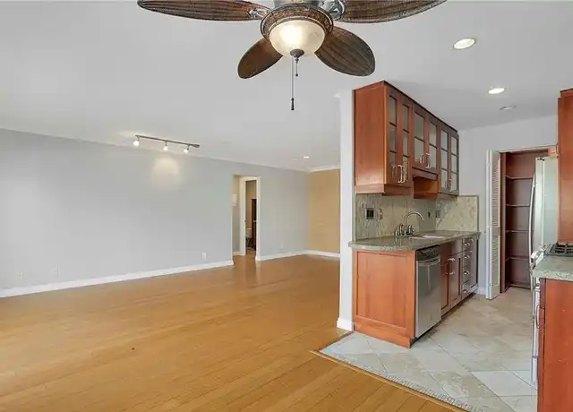 Property at 1154 S Barrington Ave, Los Angeles, CA, 90049, 1 bed, 1 bath, [object Object]