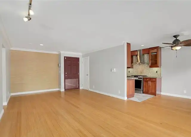 Property at 1154 S Barrington Ave, Los Angeles, CA, 90049, 1 bed, 1 bath, [object Object]