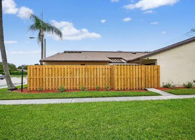 Property at 2701 Waterview Cir, Palm Springs, FL, 33461, 3 beds, 2 baths, [object Object]