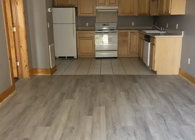 Property at 1411 W G St Unit 3, Elizabethton, TN, 37643, 1 bed, 1 bath, [object Object]