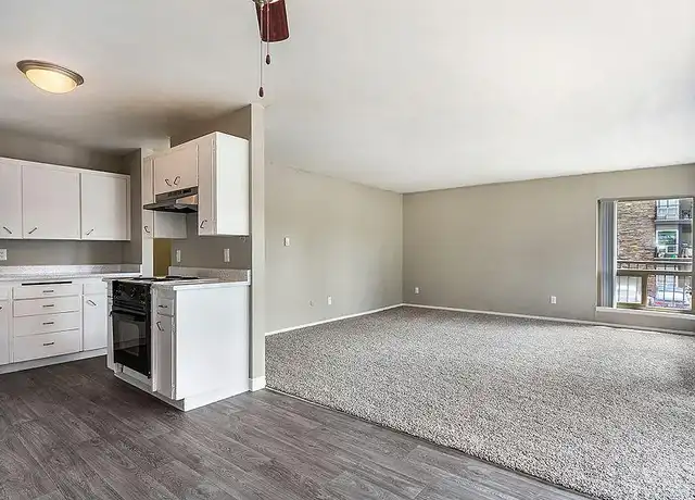 Property at The Montrose - 220 S 152nd St, Burien, WA, 98148, 1-2 bed, 1 bath, [object Object]
