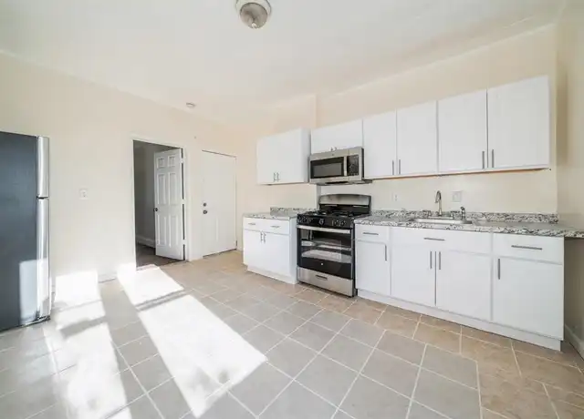Property at 68 Rose Ave Unit 1L, Jersey City, NJ, 07305, 1 bed, 1 bath, [object Object]