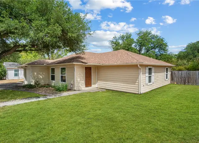 Property at 300 Bolton Ave, College Station, TX, 77840, 5 beds, 3 baths, [object Object]