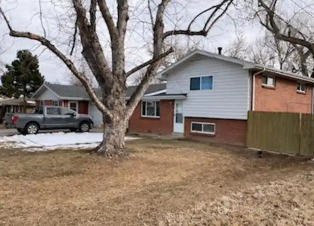 Property at 60 S Pierce St, Lakewood, CO, 80226, 3 beds, 2 baths, [object Object]