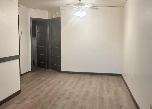 Property at 204 W 6th St Unit 1, Lexington, NE, 68850, 1 bed, 1 bath, [object Object]