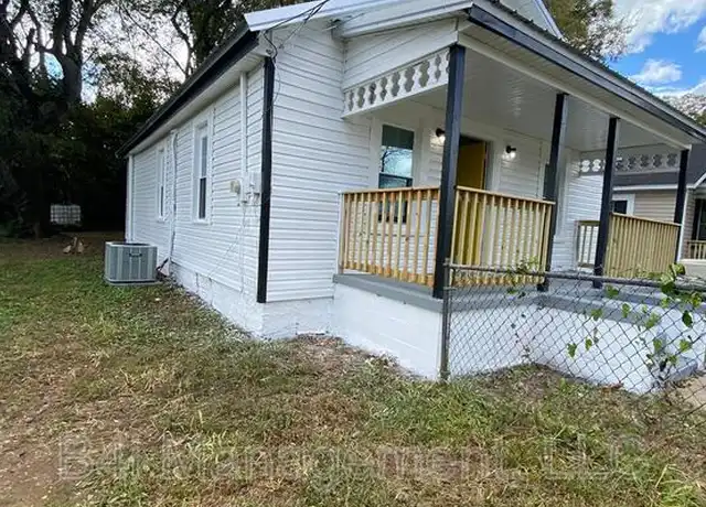 Property at 110 W Mitchell St, Milledgeville, GA, 31061, 2 beds, 1 bath, [object Object]