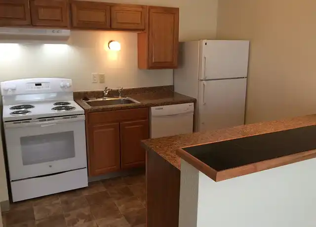 Property at Fir Haven Apartments - 16977 NE Halsey St, Portland, OR, 97230, 1 bed, 1 bath, [object Object]