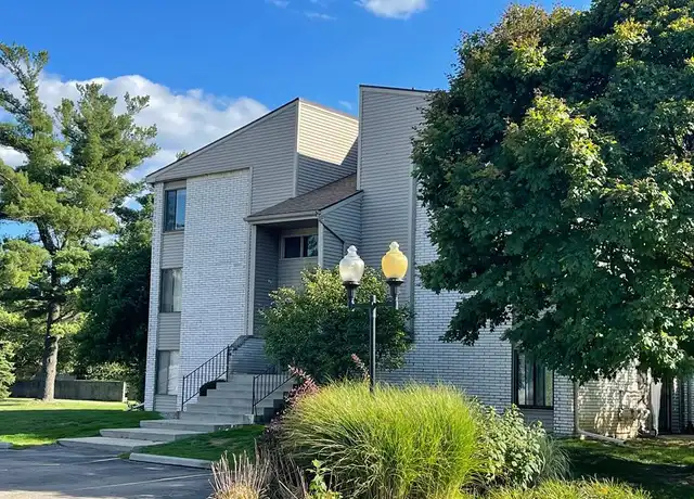 Property at 31993 W 12 Mile Rd #307, Farmington Hills, MI, 48334, 1 bed, 1 bath, [object Object]
