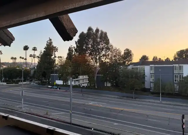 Property at 5460 White Oak Ave Unit H303, Encino, CA, 91316, 1 bed, 2 baths, [object Object]