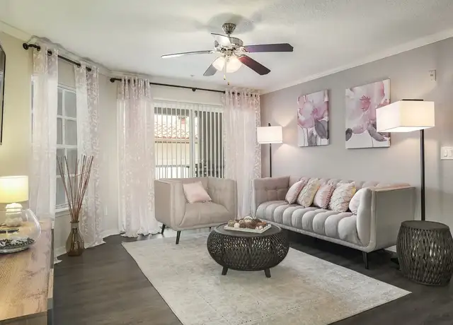 Photo of 212 Katherine Blvd, Palm Harbor, FL 34684