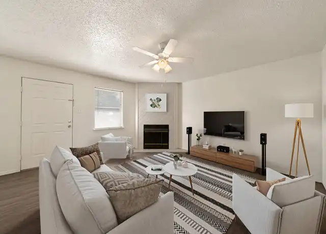 Property at Sheridan Square Apartments - 402 NW Sheridan Rd, Lawton, OK, 73505, 0-2 beds, 1-2 bath, [object Object]