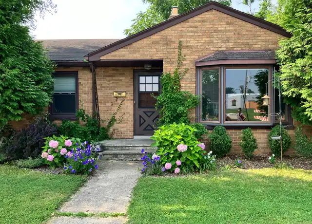 Property at 5302 39th Ave, Kenosha, WI, 53144, 4 beds, 2.5 baths, [object Object]