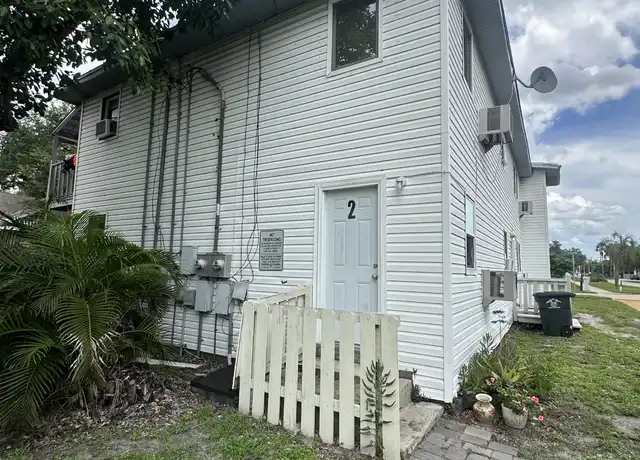 Property at 2304 Grand Ave, Fort Myers, FL, 33901, 1 bed, 1 bath, [object Object]