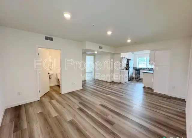 Property at 10505 Hawthorne Blvd Unit 210, Inglewood, CA, 90304, 3 beds, 3 baths, [object Object]