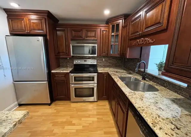 Property at 10985 SW 107th St, Miami, FL, 33176, 2 beds, 2 baths, [object Object]