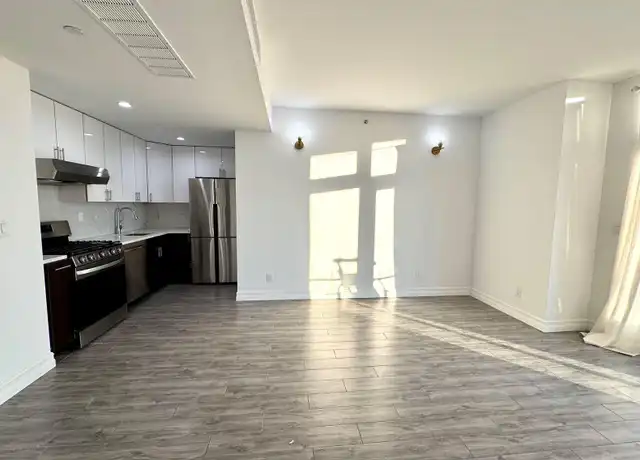 Property at 6518 Austin St Unit 8G, Rego Park, NY, 11374, 1 bed, 1 bath, [object Object]
