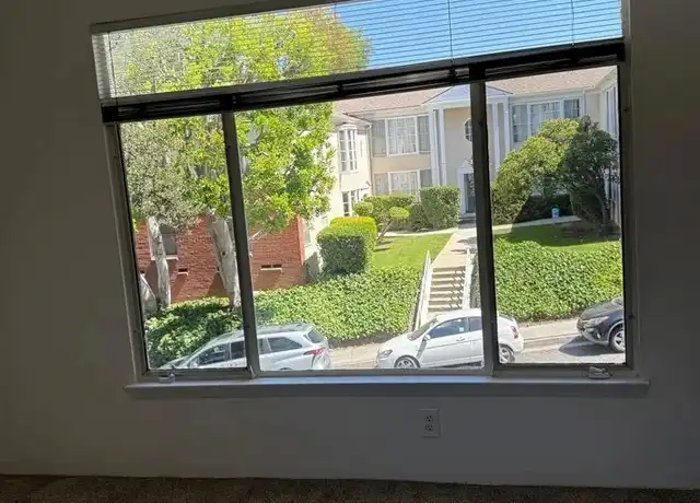 Property at 1806 Tamerlane Dr Unit D, Glendale, CA, 91208, 2 beds, 1 bath, [object Object]