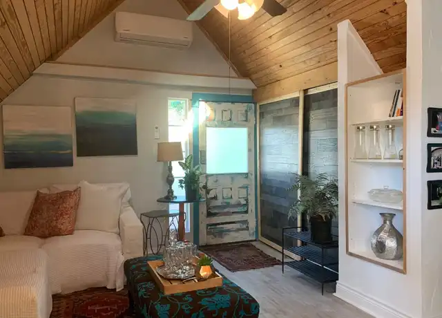 Property at 1005 Romeria Dr Unit C, Austin, TX, 78757, 1 bed, 1 bath, [object Object]