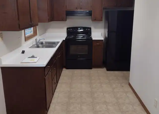 Property at 2514 Diane Ln, Eau Claire, WI, 54703, 2 beds, 1 bath, [object Object]
