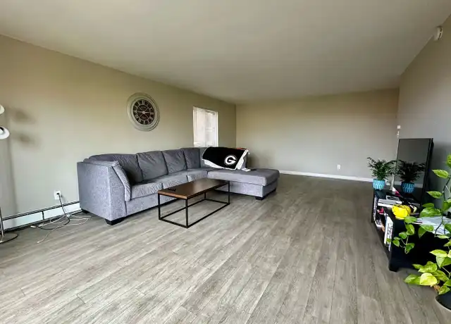 Property at 1321 N Franklin Pl Unit 4A, Milwaukee, WI, 53202, 2 beds, 1 bath, [object Object]