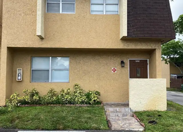 Property at 5668 Blueberry Ct #17, Lauderhill, FL, 33313, 4 beds, 2.5 baths, [object Object]
