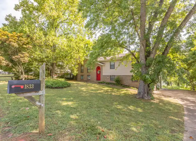 Property at 1833 Bay Hill Dr, Hixson, TN, 37343, 3 beds, 2.5 baths, [object Object]