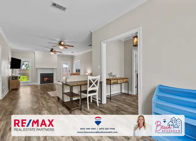 Property at 42 Waverly Cir, Hattiesburg, MS, 39402, 3 beds, 2 baths, [object Object]
