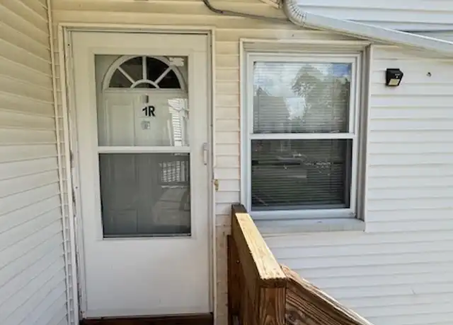 Property at 48 S Burritt St Unit 1R, New Britain, CT, 06052, 2 beds, 1 bath, [object Object]