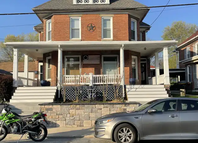 Property at 25 W 4th St, Waynesboro, PA, 17268, 4 beds, 1.5 baths, [object Object]