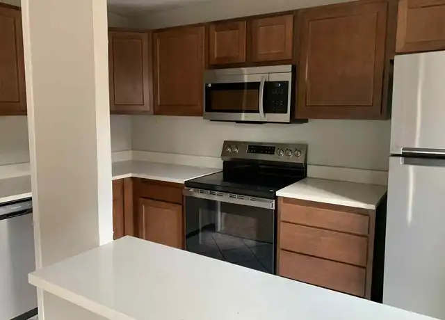 Property at 6009 Fifth Ave Unit B-6, Pittsburgh, PA, 15232, 1 bed, 1 bath, [object Object]