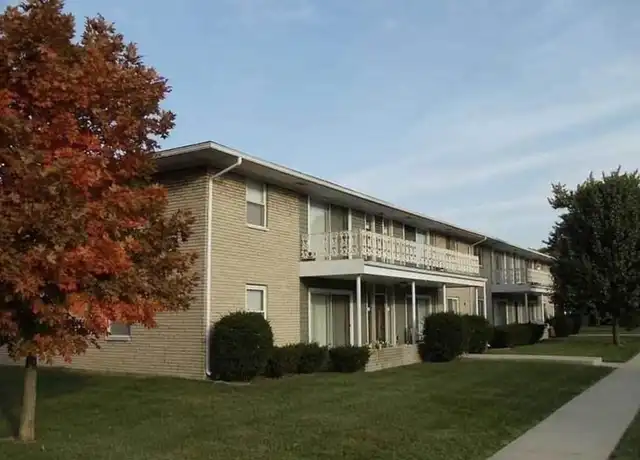 Property at 1002 N Park Forest Dr Unit 1019-B, Marion, IN, 46952, 2 beds, 1 bath, [object Object]
