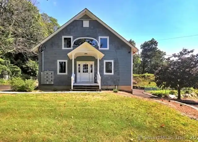 Property at 32 Portland Ave Unit 4, Redding, CT, 06896, 1 bed, 1 bath, [object Object]
