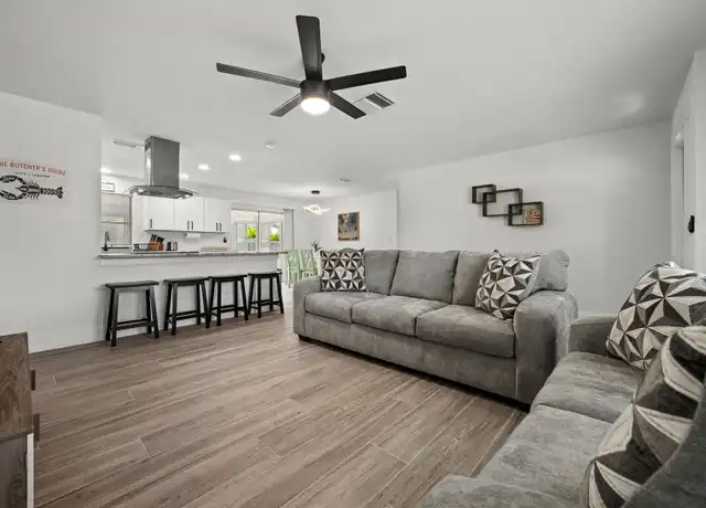 Property at 223 SE 45th St, Cape Coral, FL, 33904, 3 beds, 2 baths, [object Object]