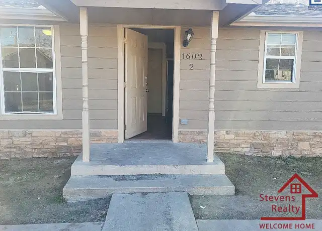 Property at 1602 NW Lindy Ave Apt 2, Lawton, OK, 73507, 1 bed, 1 bath, [object Object]