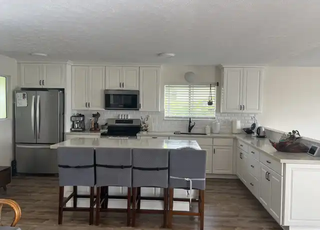 Property at 14 Pakalana Pl, Hilo, HI, 96720, 3 beds, 2 baths, [object Object]