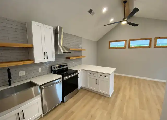 Property at 2705 Mulford Cv Unit B, Austin, TX, 78741, 3 beds, 2 baths, [object Object]