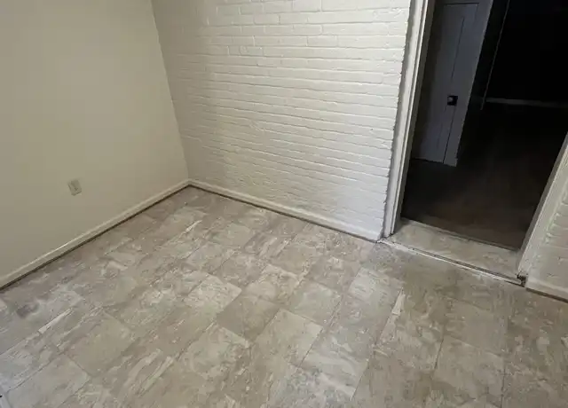 Property at 214 E Spencer St Unit 4, Culpeper, VA, 22701, 1 bed, 1 bath, [object Object]