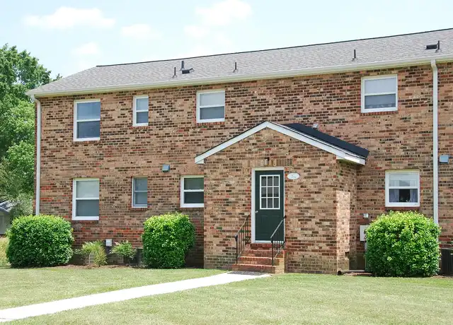 Property at Colonial Square - 10809 King William Rd, Aylett, VA, 23009, 2 beds, 1 bath, [object Object]