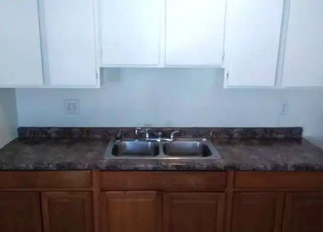 Property at 423 SE Winfield Ave Unit 426 Arter-Unit 06, Topeka, KS, 66607, 3 beds, 1 bath, [object Object]