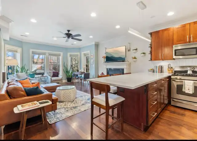 Property at 1625 W Catalpa Ave #2, Chicago, IL, 60640, 2 beds, 2 baths, [object Object]