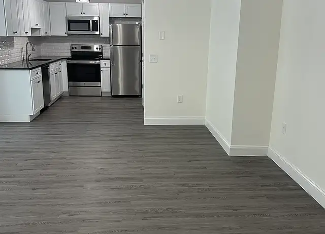 Photo of 267 Mill St, Worcester, MA 01602