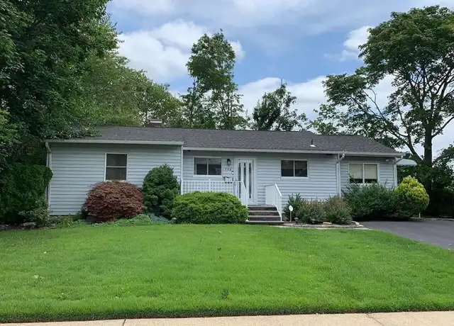 Property at 220 Central Park Rd, Plainview, NY, 11803, 3 beds, 2 baths, [object Object]