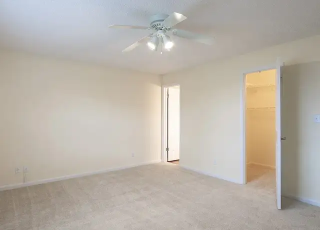Photo of 2540 Holly Point Blvd, Chesapeake, VA 23325