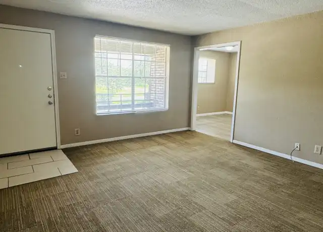 Property at 206 N 10th St Unit 25, Orange, TX, 77630, 2 beds, 1 bath, [object Object]
