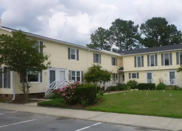 Property at 109 Oakmont Dr #50, Greenville, NC, 27858, 2 beds, 1.5 baths, [object Object]