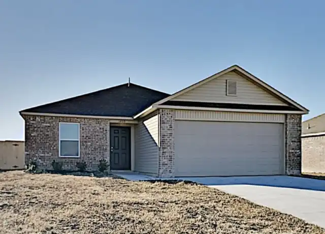 Property at 1933 Timber Dale Dr, Shawnee, OK, 74804, 3 beds, 2 baths, [object Object]