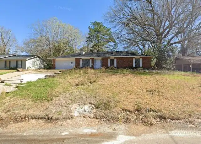 Property at 1422 Wooddell Dr, Jackson, MS, 39212, 4 beds, 2 baths, [object Object]